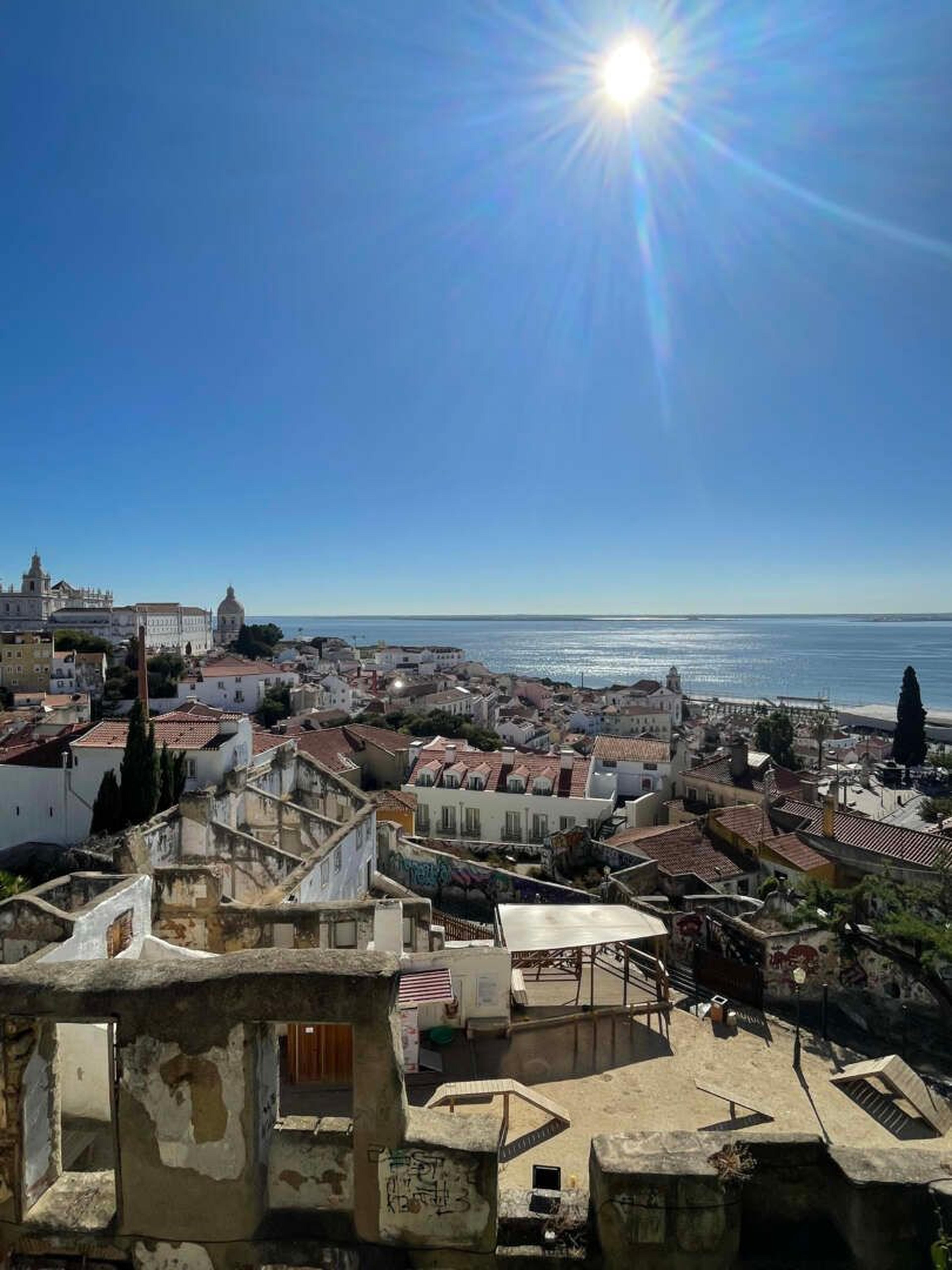 Alfama miradouro recohlimento