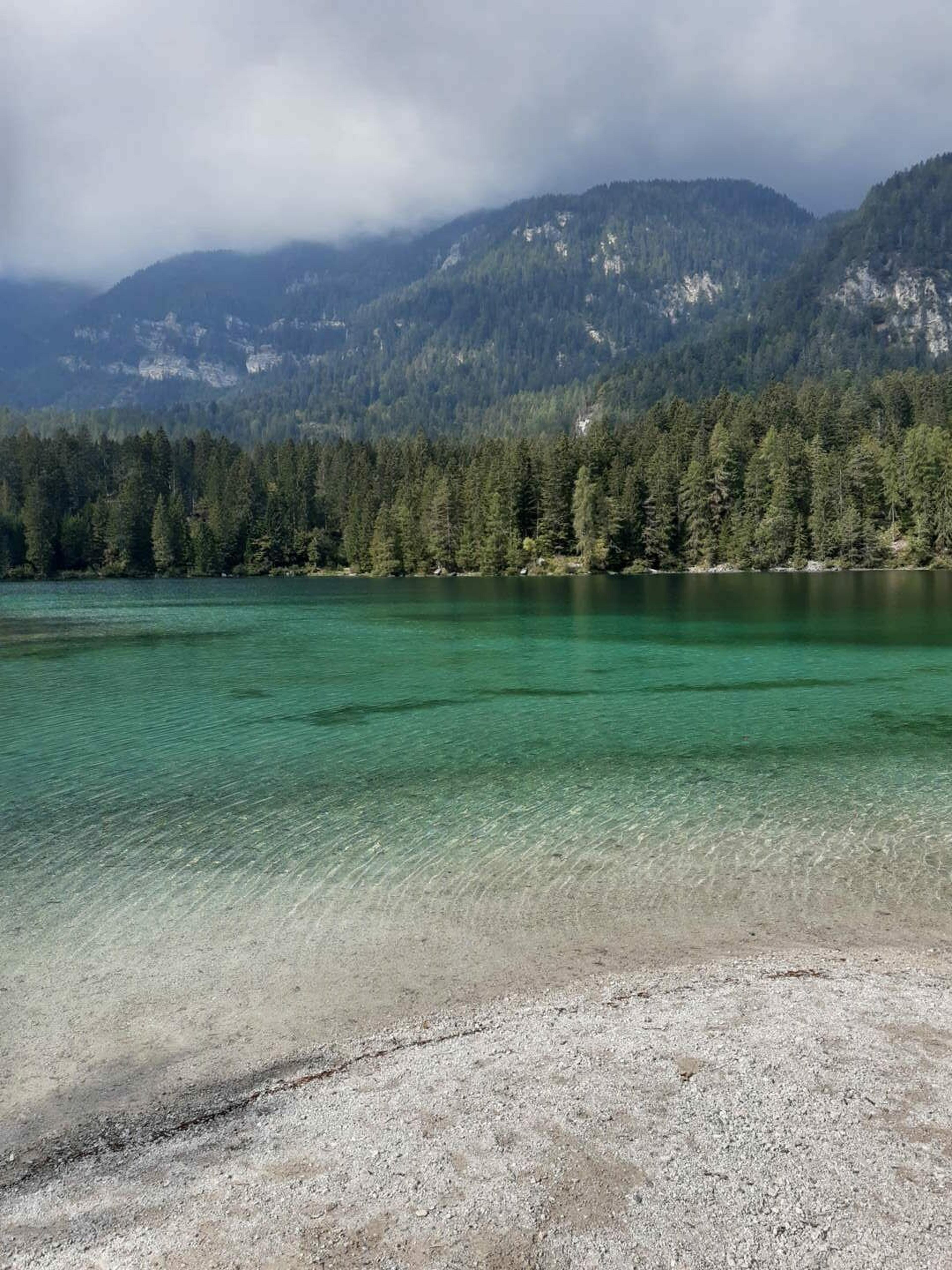 Lago di Tovel spiaggia