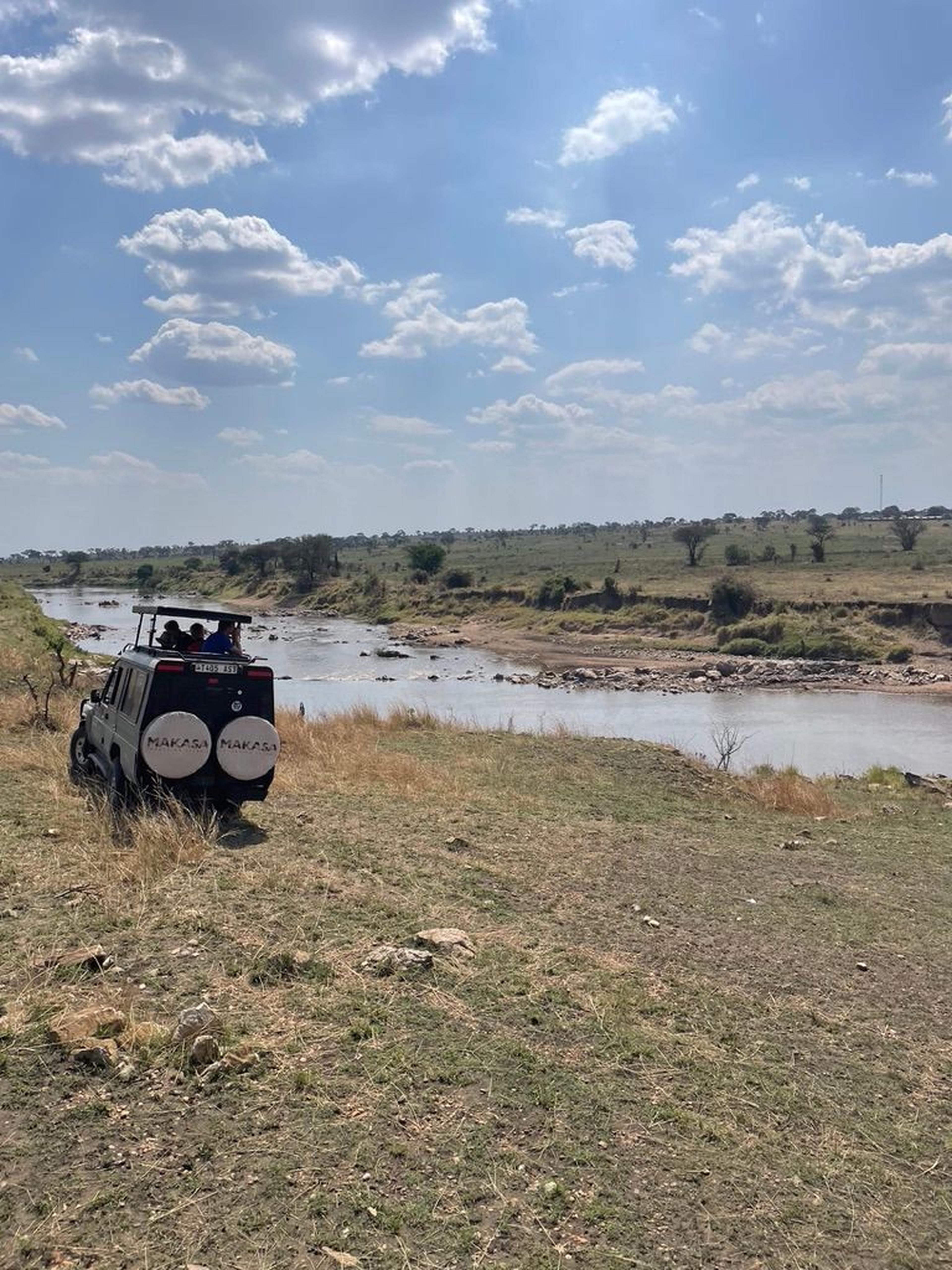 Tanzania jeep safari